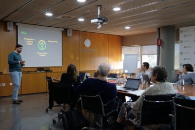 Ayudas para startups en salud y biotecnología con impacto social: Guía completa de financiación