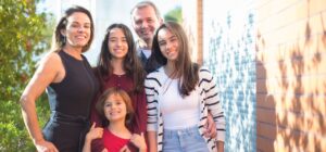 Cuantías y requisitos de la deducción por madre trabajadora con dos o más hijos