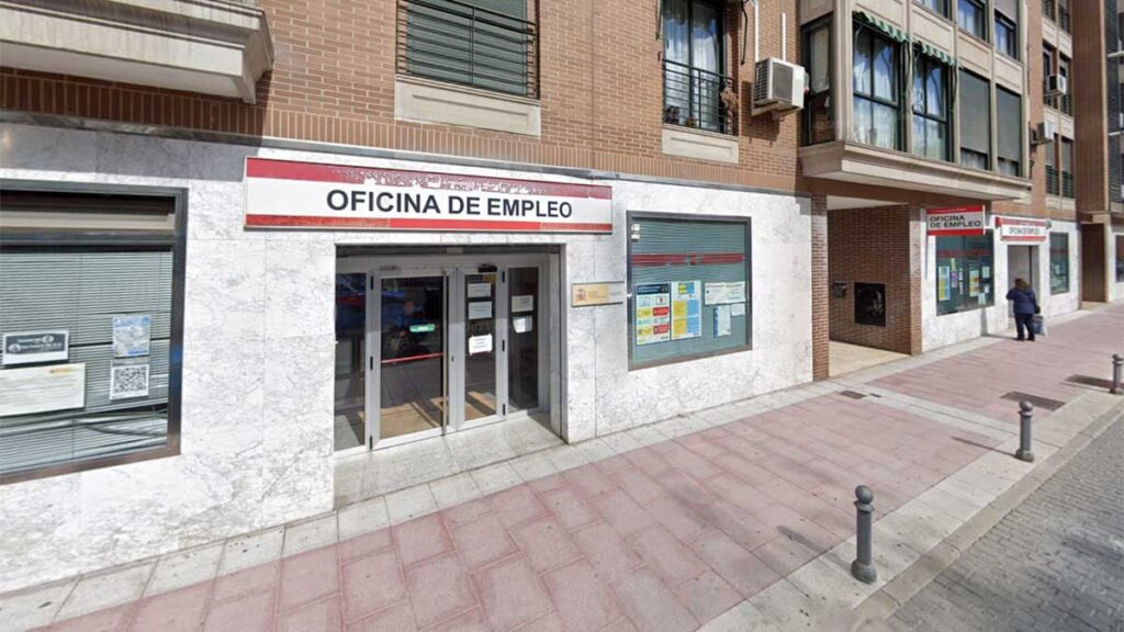 Guía de Acceso a Subsidios para Emigrantes Retornados del SEPE: Requisitos y Trámites