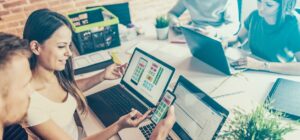 Guía de lenguaje corporal en entrevistas de empleo exitosas: Estrategias y consejos